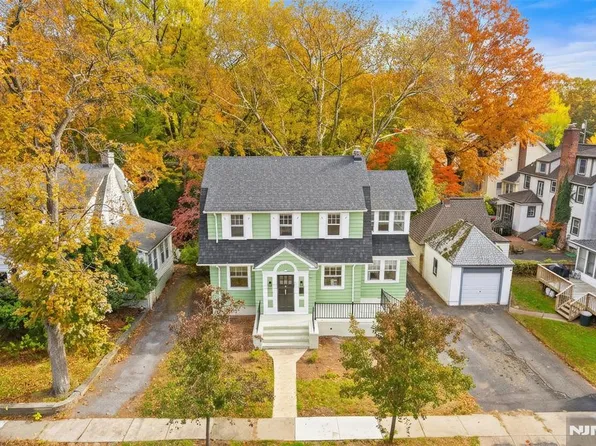 401 Conrad Rd, Englewood, NJ 07631