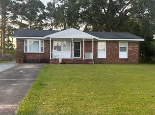 119 Sheffield Rd, Jacksonville, NC 28546