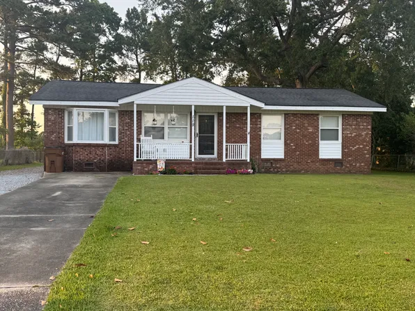 119 Sheffield Rd, Jacksonville, NC 28546