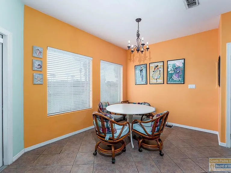18 Torrey Pines Rd — Photo 12