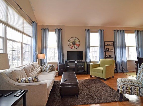 2nd image of 450 Bradbury Ln #450