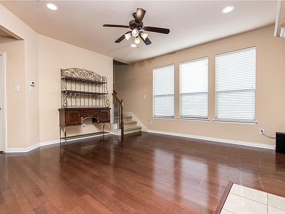 4th image of 5324 Oakley Rd