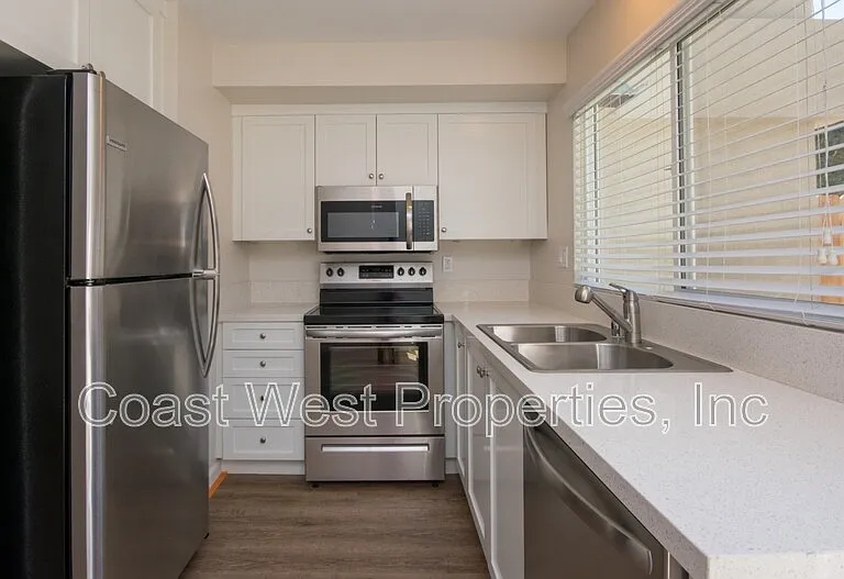 120 Phoebe St #2 — Photo 7