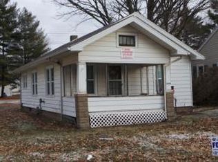 1825 10th St, Charleston, IL 61920