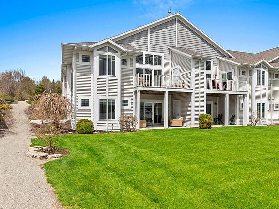 3rd image of 2617 Bay Harbor Cir #4