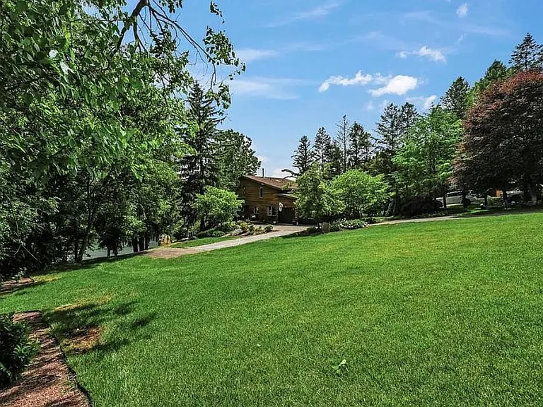 1507 Wynonah Dr — Photo 3