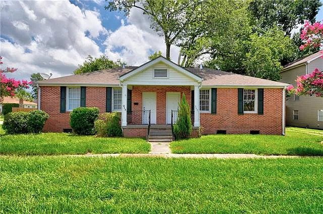 309 Severn Ave