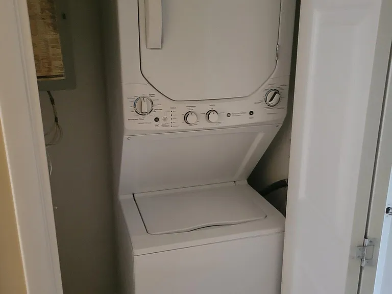 In Unit Washer & Dryer