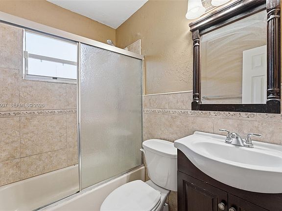 5th image of 1017 NW 8th St