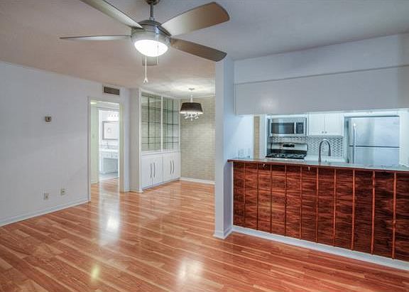 3rd image of 1240 Barton Hills Dr APT 117