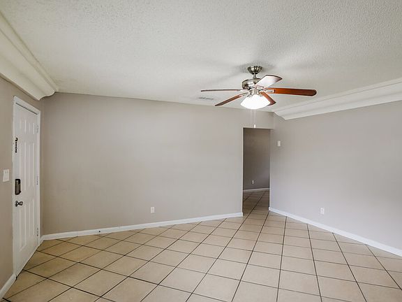 4th image of 357 NW 6th Ct