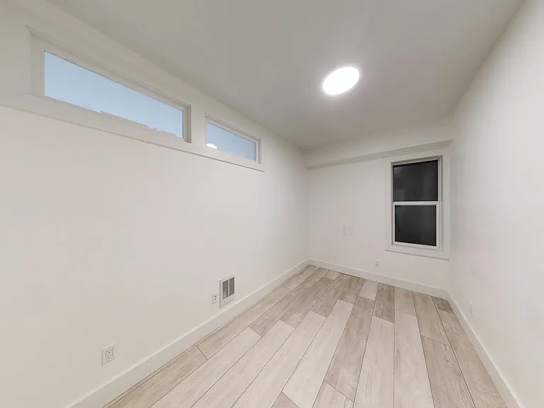 2500 Durant Avenue — Photo 3