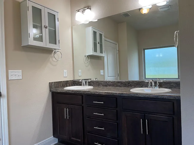 6118 Cobblestone Ct — Photo 13