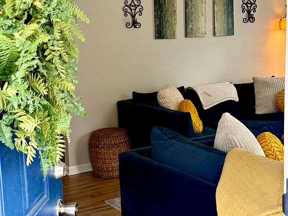 3rd image of 318 County Shed Rd