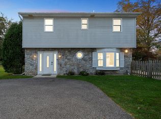 1275 Delmont Rd, Severn, MD 21144