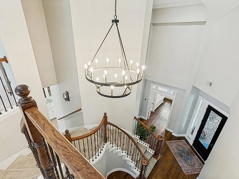 6011 Shady Alcove Ct — Photo 4