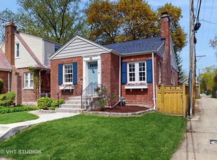 1114 Schneider Ave, Oak Park, IL 60302
