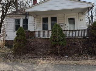 1040 W Lawrence Ave, Springfield, IL 62704