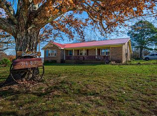 5689 Tacketts Branch Rd, Goodspring, TN 38460