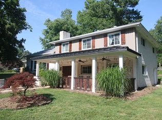 9105 Quintana Dr, Bethesda, MD 20817