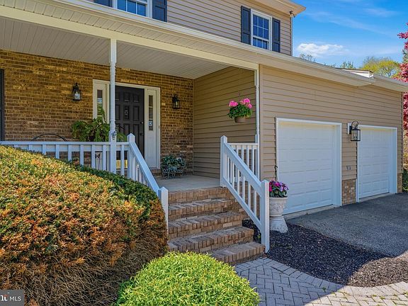 5th image of 2329 Northcliff Dr