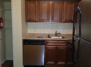 1714 Stonybrook Dr, Woodbury, NJ 08096