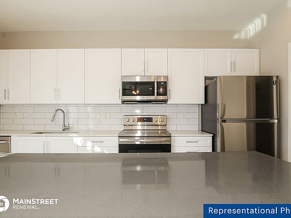 3rd image of 1119 S Stapley Dr #120