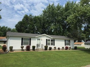 530 N Washington St, Paxton, IL 60957
