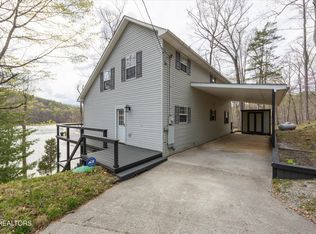 184 Hiwassee Dr, Jacksboro, TN 37757