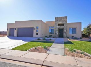 3198 S Red Sands Way, Hurricane, UT 84737