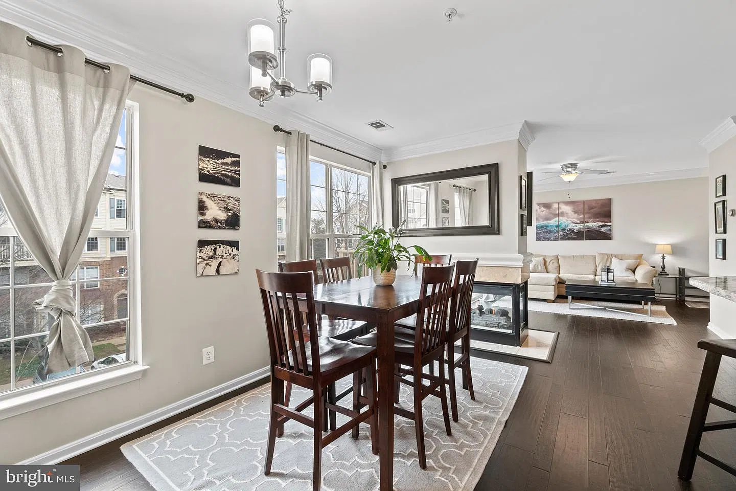 2 bed, 2.5 bath, 1204 sqft, $2,950 — Photo 4
