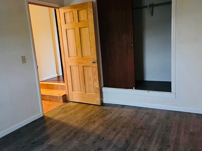49 Nolan Dr #5H — Photo 4
