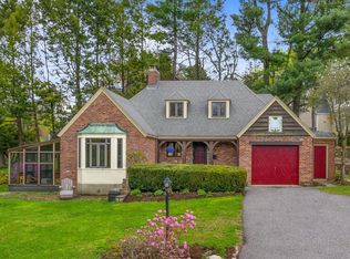11 Vane St, Wellesley, MA 02482