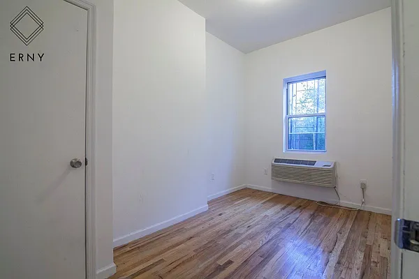 Rented by ERNY LLC | media 26