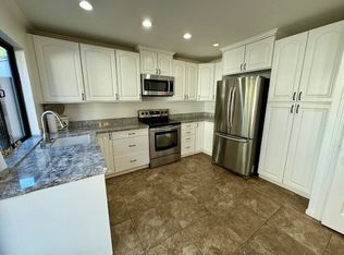 17 Colby Ct, Sacramento, CA 95825