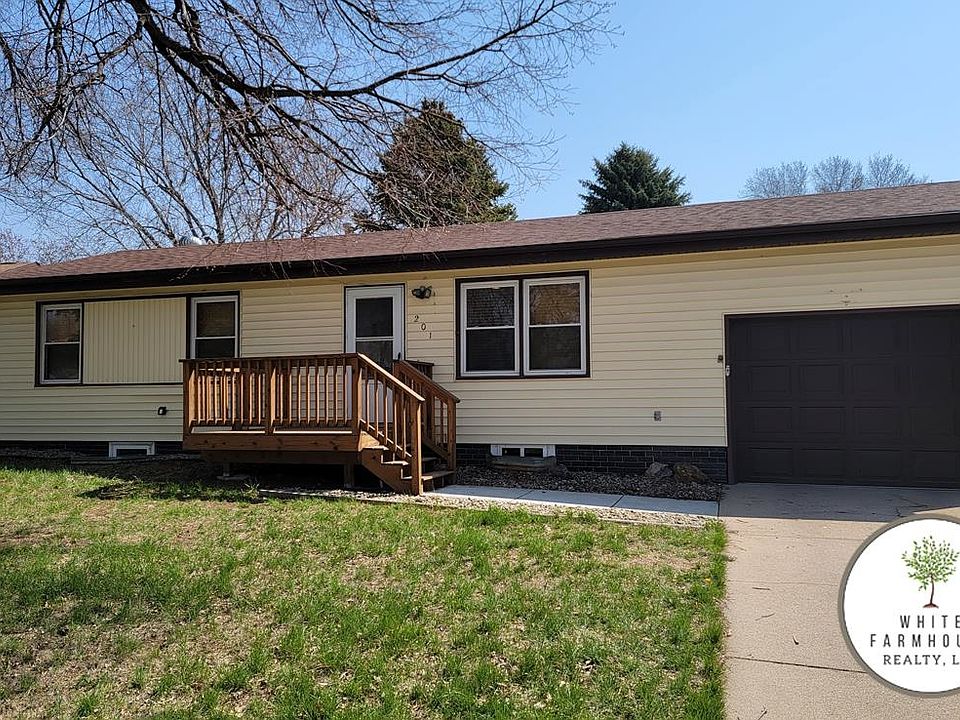 201 Maple St, Wayne, NE 68787 Zillow