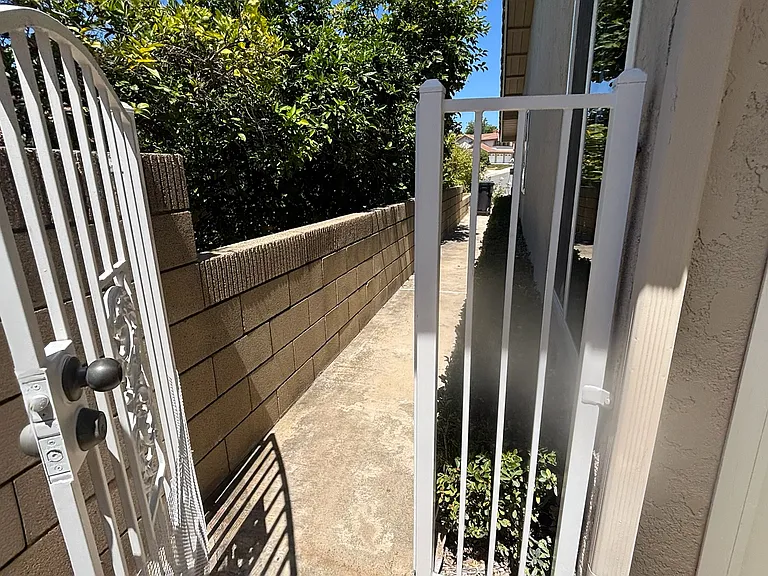 21536 Carriso Rd — Photo 26