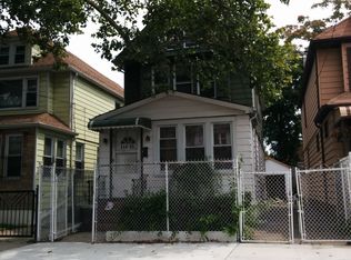11425 131st St, South Ozone Park, NY 11420