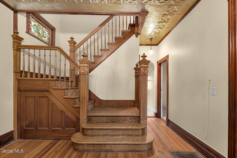 5th image of 1003 Union Street