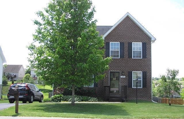 1st image of 155 Sage Ln