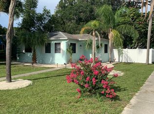 1026 60th St S, Gulfport, FL 33707