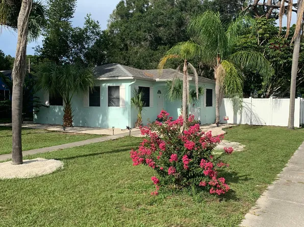 1026 60th St S, Gulfport, FL 33707