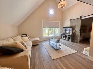 916 2nd St, Hudson, WI 54016