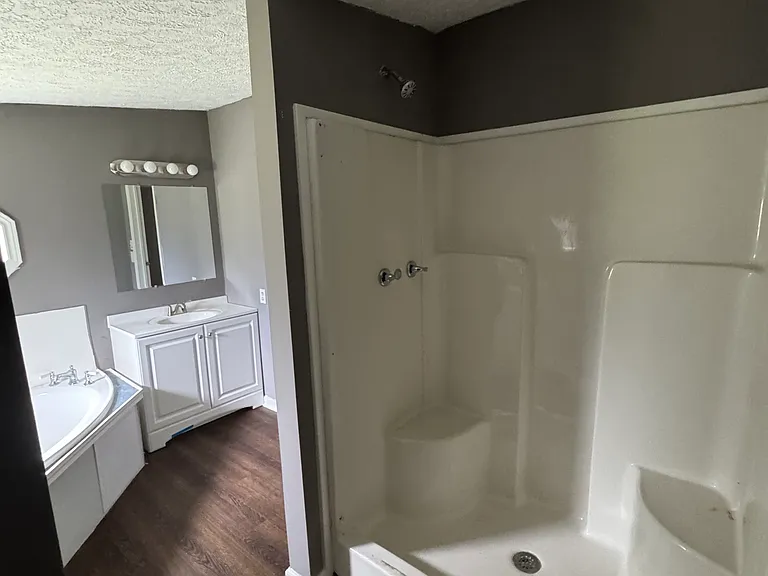 378 Lee Road 490 — Photo 9