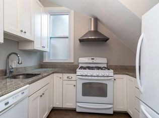 3117 N Racine Ave APT 1R, Chicago, IL 60657