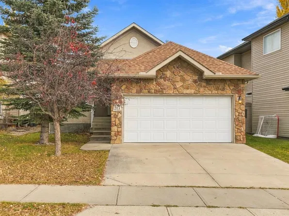 371 SW Banister Dr, Okotoks, AB T1S 1X9