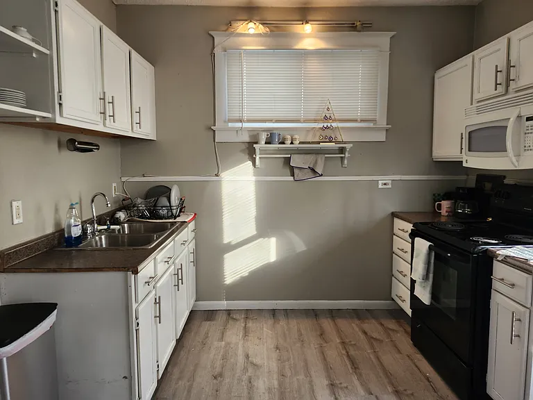 6624 Bartmer Ave — Photo 3
