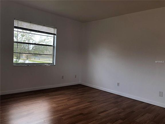 5th image of 696 Michigan Ct APT 4