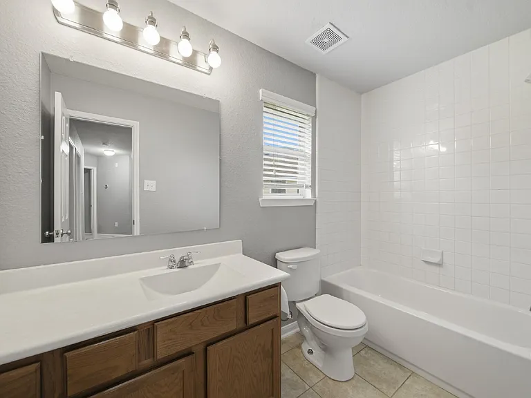 2306 Emerald Stone Ct — Photo 19