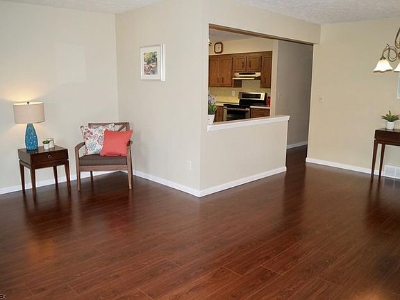 3rd image of 5834 Rock Haven Dr